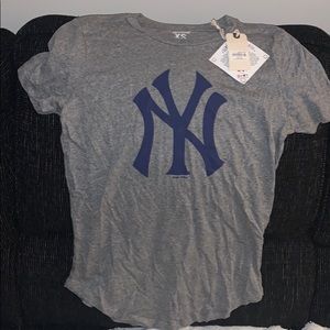New York Yankees women’s tee